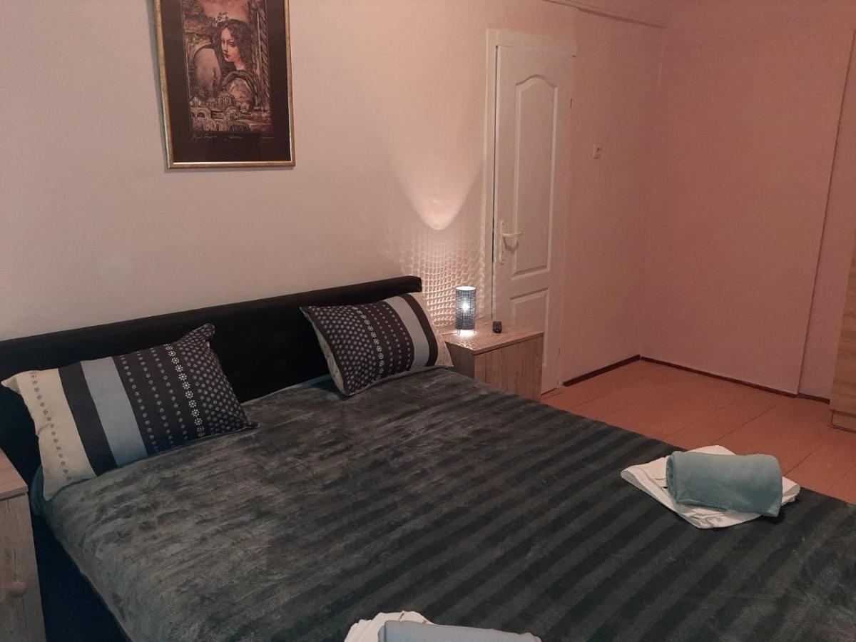 Krin Apartman Суботиця Екстер'єр фото